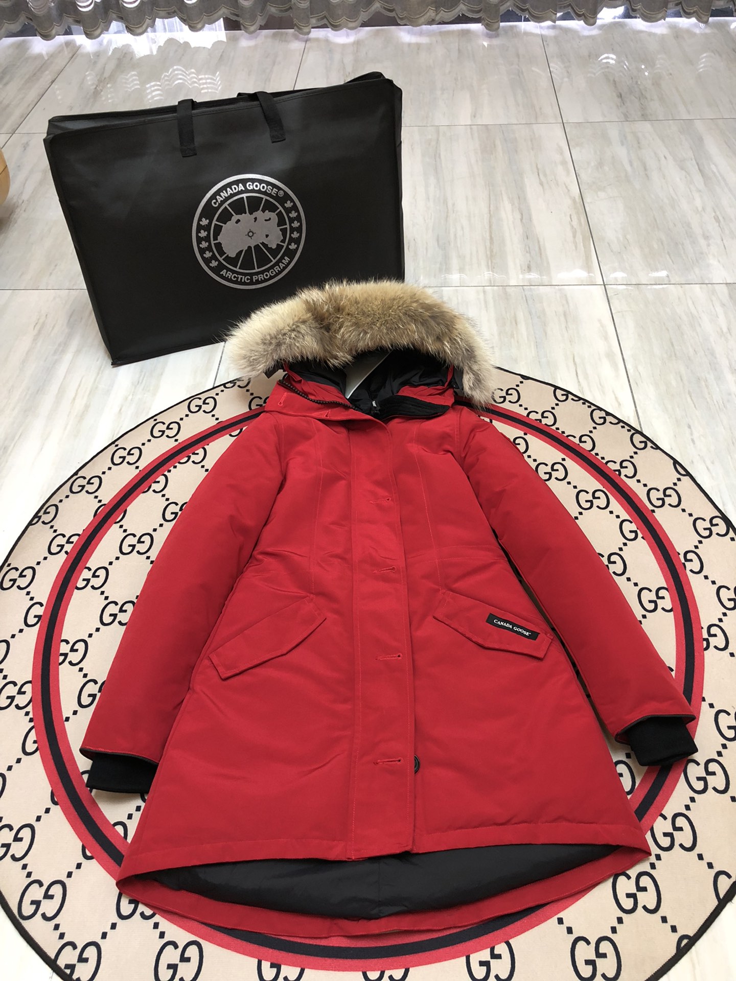 Canada Goose Rossclair Parka Women's Long Down Coat with Fur Hood Red Canada Goose Rossclair Parka Women's Long Down Coat with Fur Hood Red
