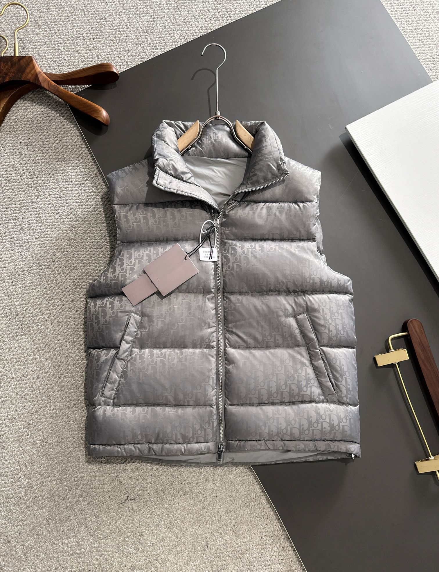 1 Replica DIOR Down vest, 2024 Winter Puffer vest-6